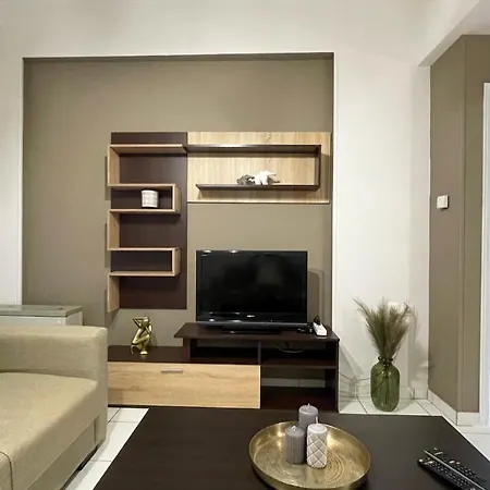 Vanilla - Happyhostgr - Downtown Apartment Volos Exterior photo